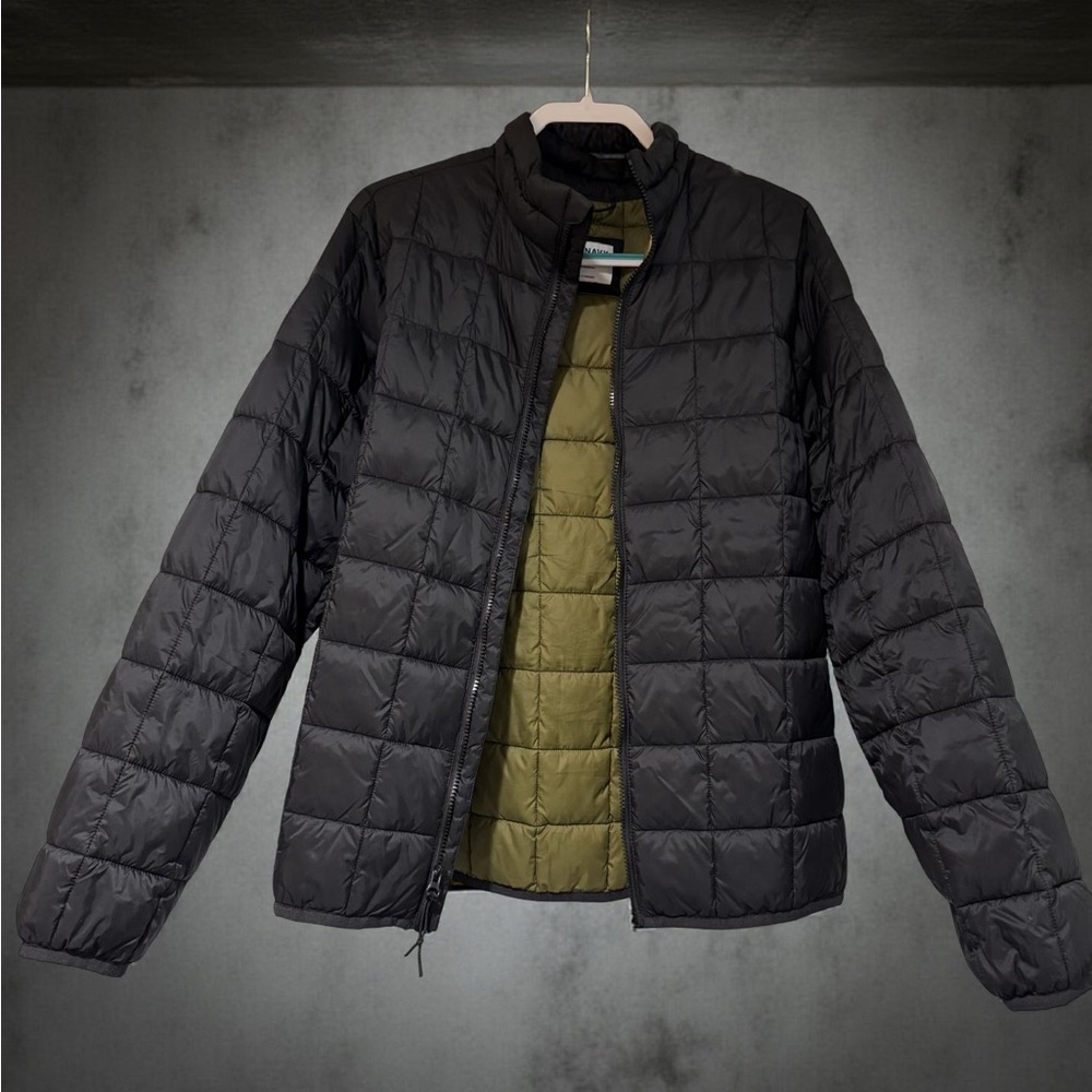 ☃️Old Navy Men's Black and Olive Puffer Jacket
